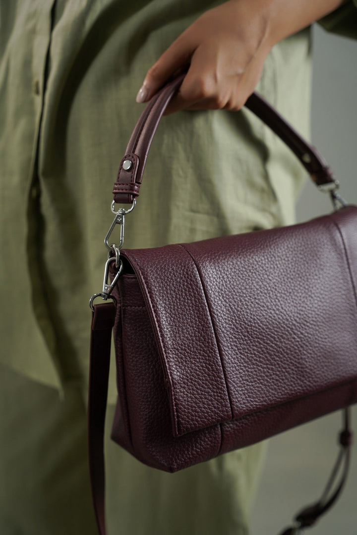 BURGUNDY MENORA CROSSBODY BAG