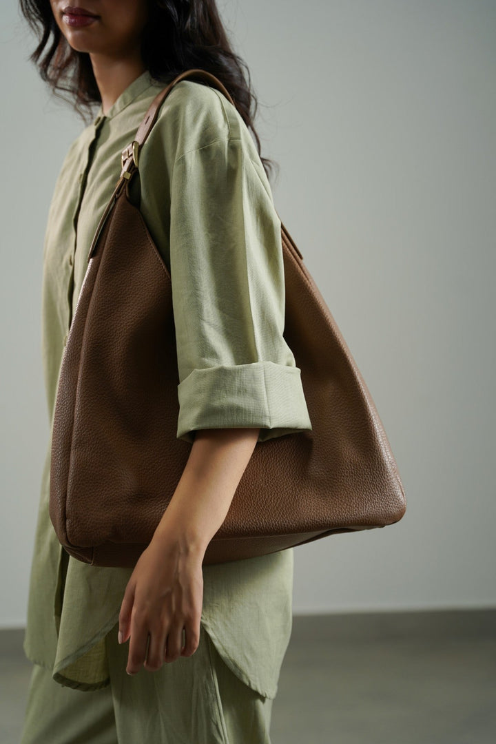 BROWN GOZO TRAVEL TOTE