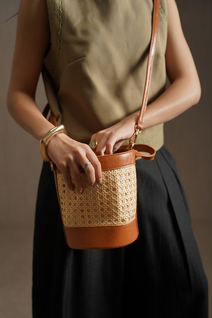 CAMEL TROPICANA BUCKET BAG