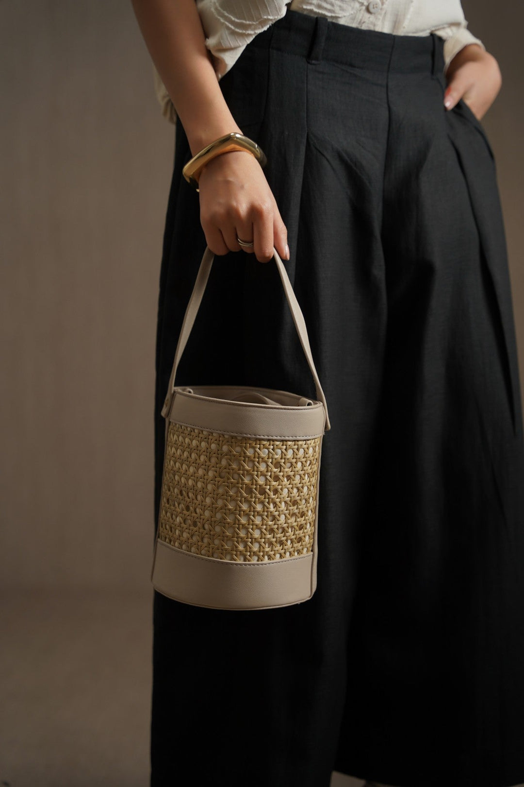 TAUPE TROPICANA BUCKET BAG