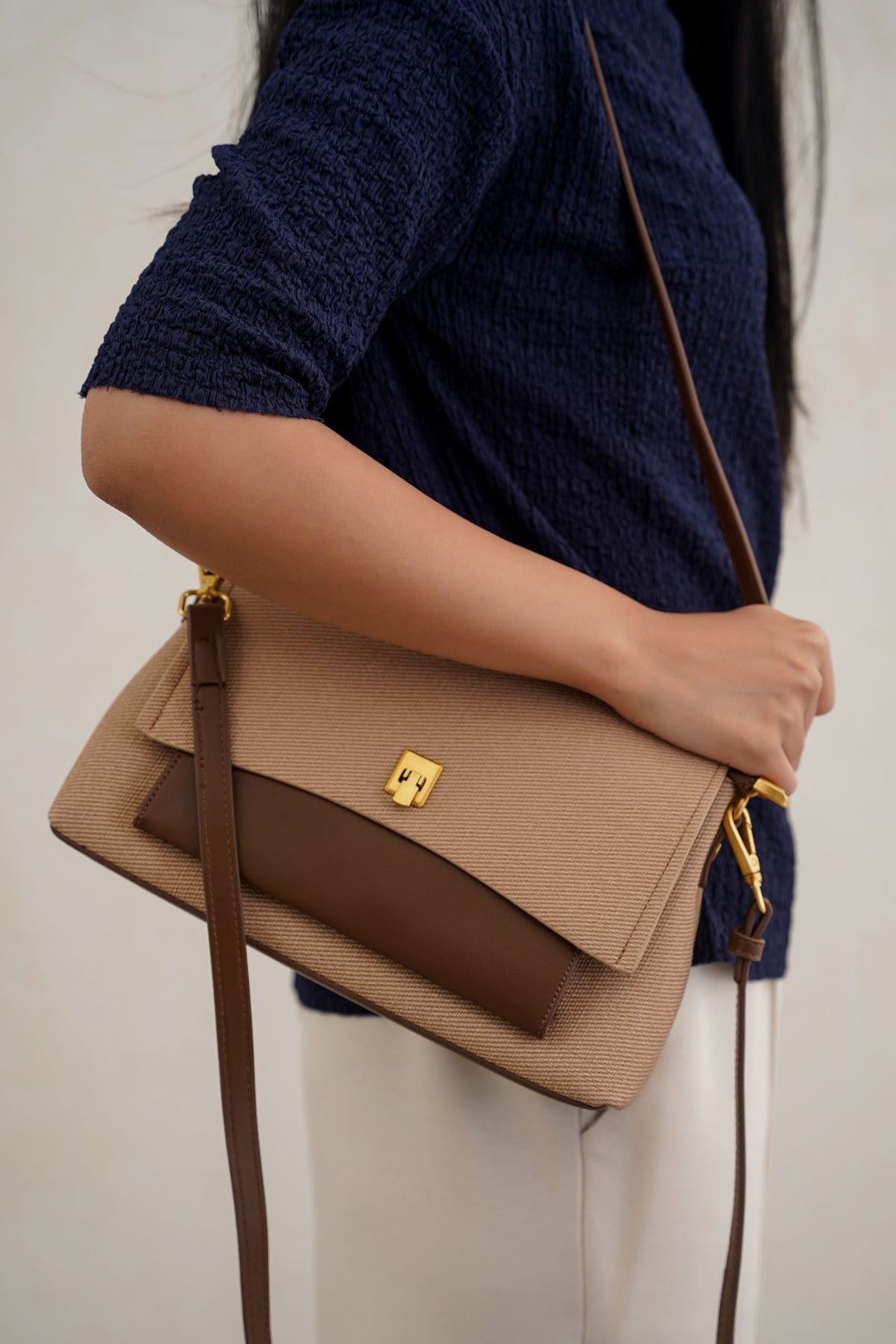 COFFEE TABARIS SHOULDER BAG
