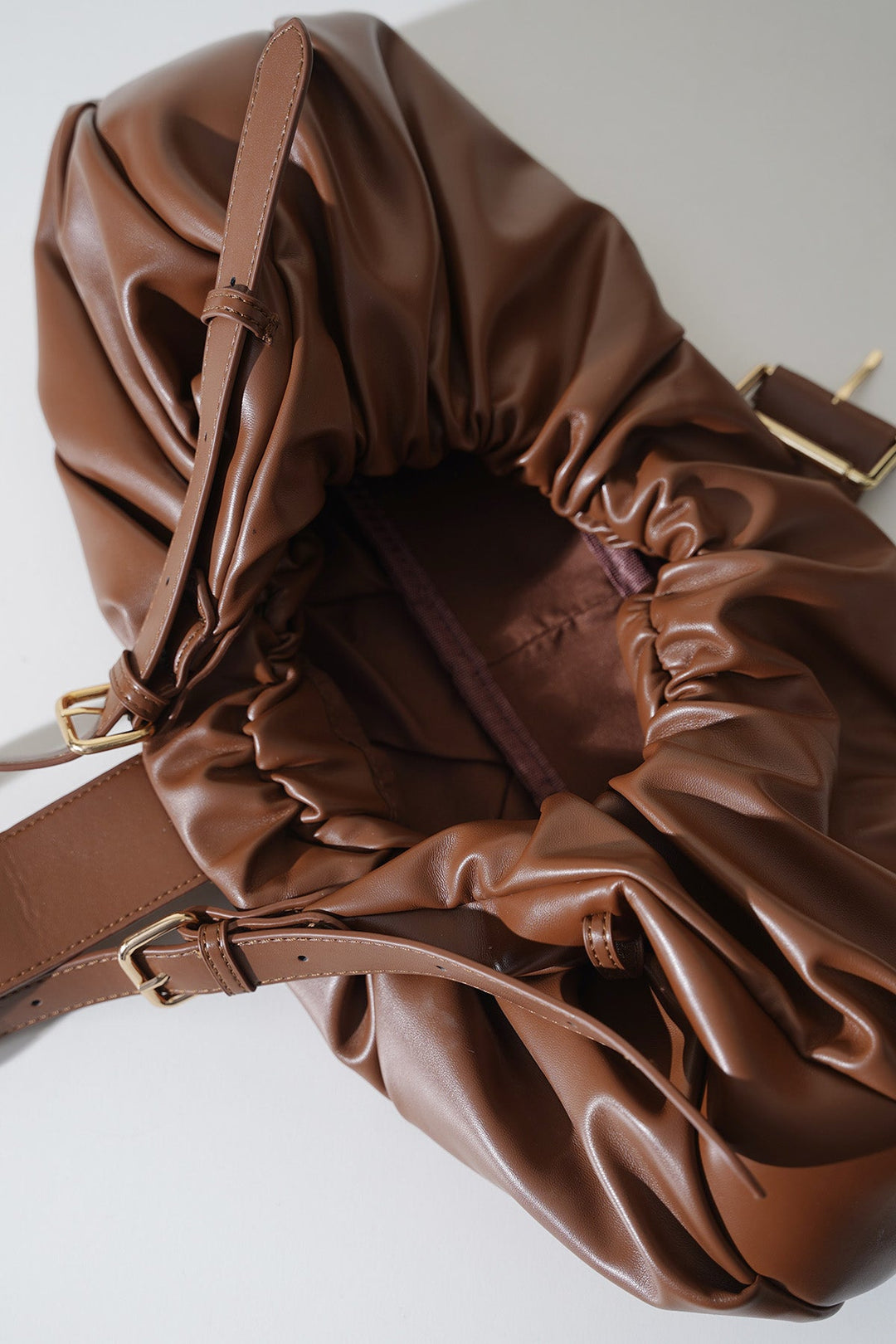 COFFEE CROISSANT SHOULDER BAG