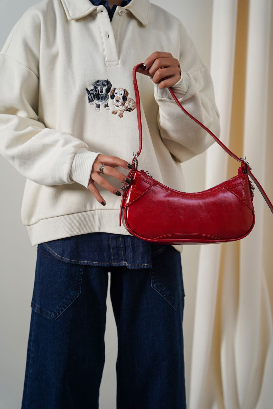 RED LARA SHOULDER BAG