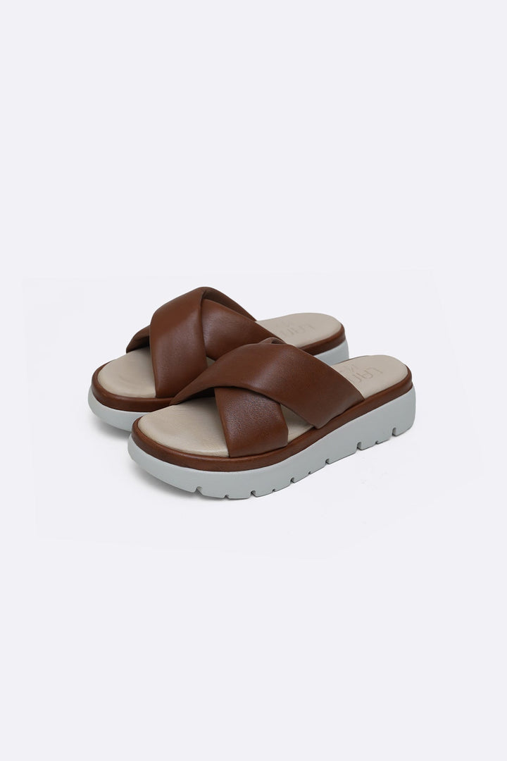BROWN LEATHER MAMA CROSS SLIDES
