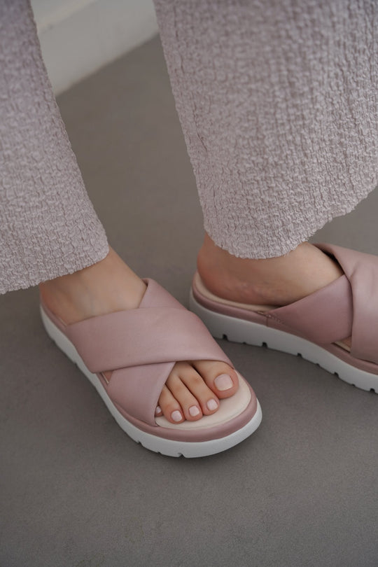 PINK LEATHER MAMA CROSS SLIDES