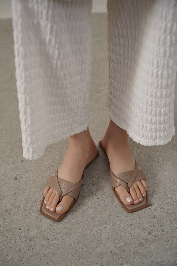 TAUPE LUCCA STRAPPY SLIDES