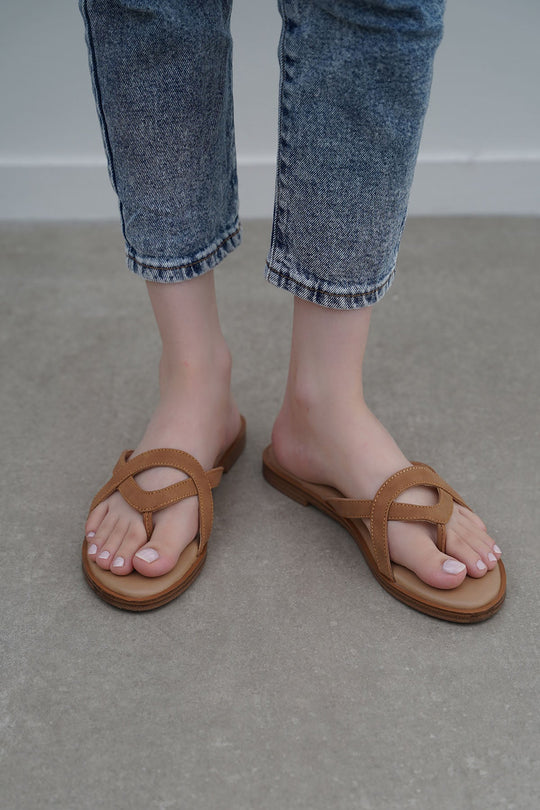 BROWN SOFT SUMMER SLIDES