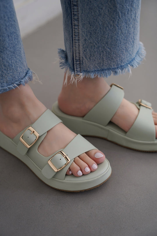 AQUA WIDTH ADJUSTABLE MAMA SLIDES