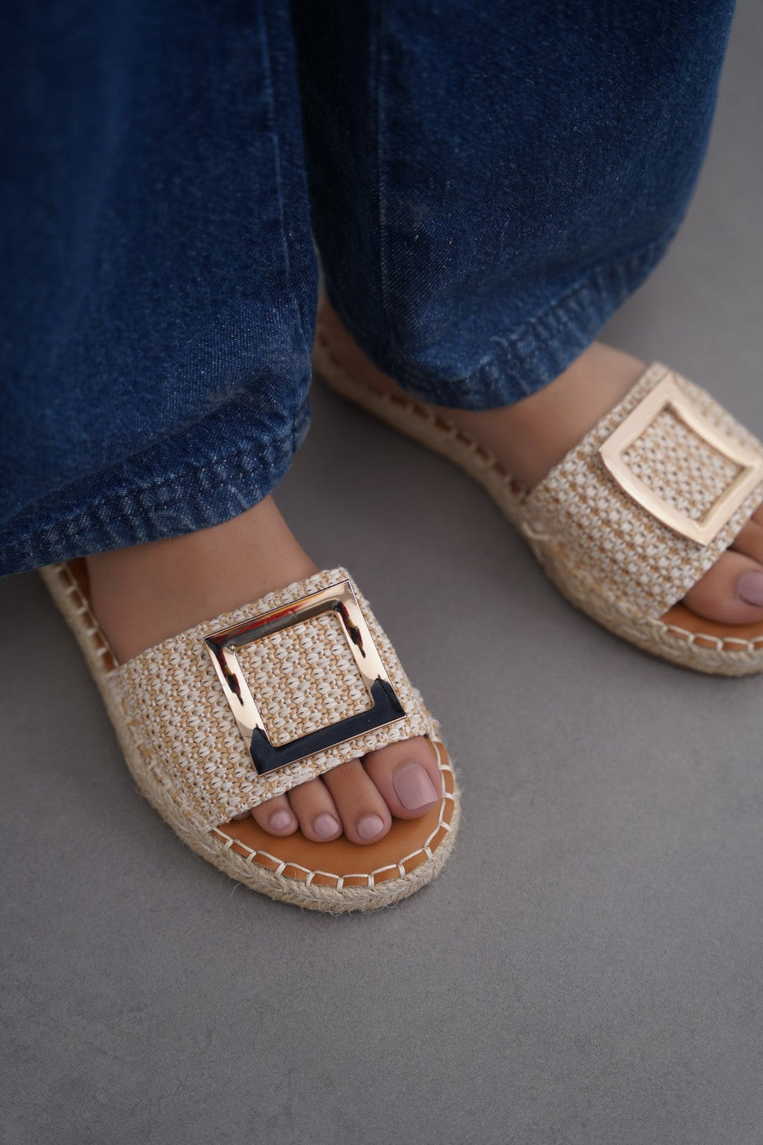 BEIGE ROMA BUCKLE SLIDES