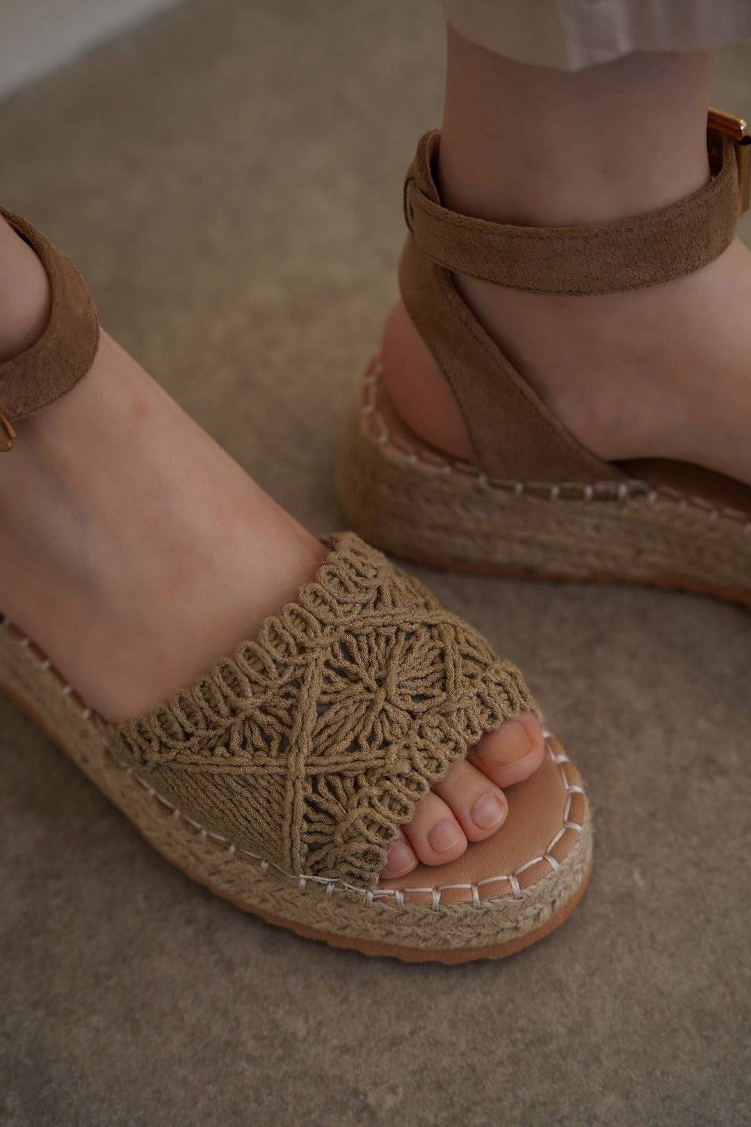 BEIGE RUE WOVEN SANDALS