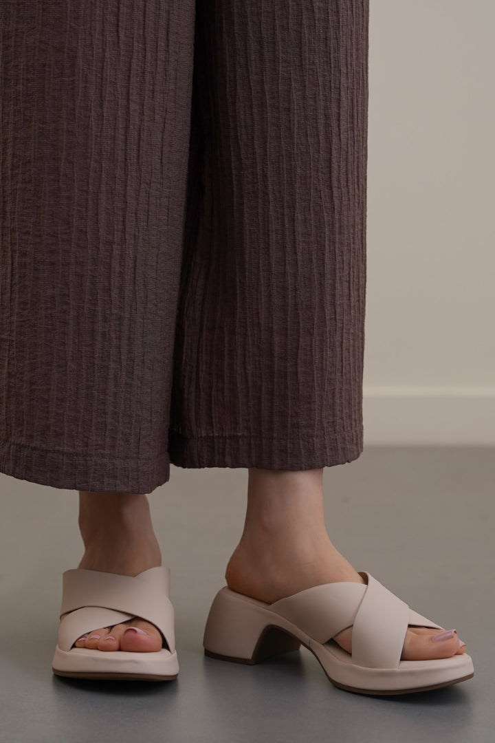WIDE FIT MAMA HEELS