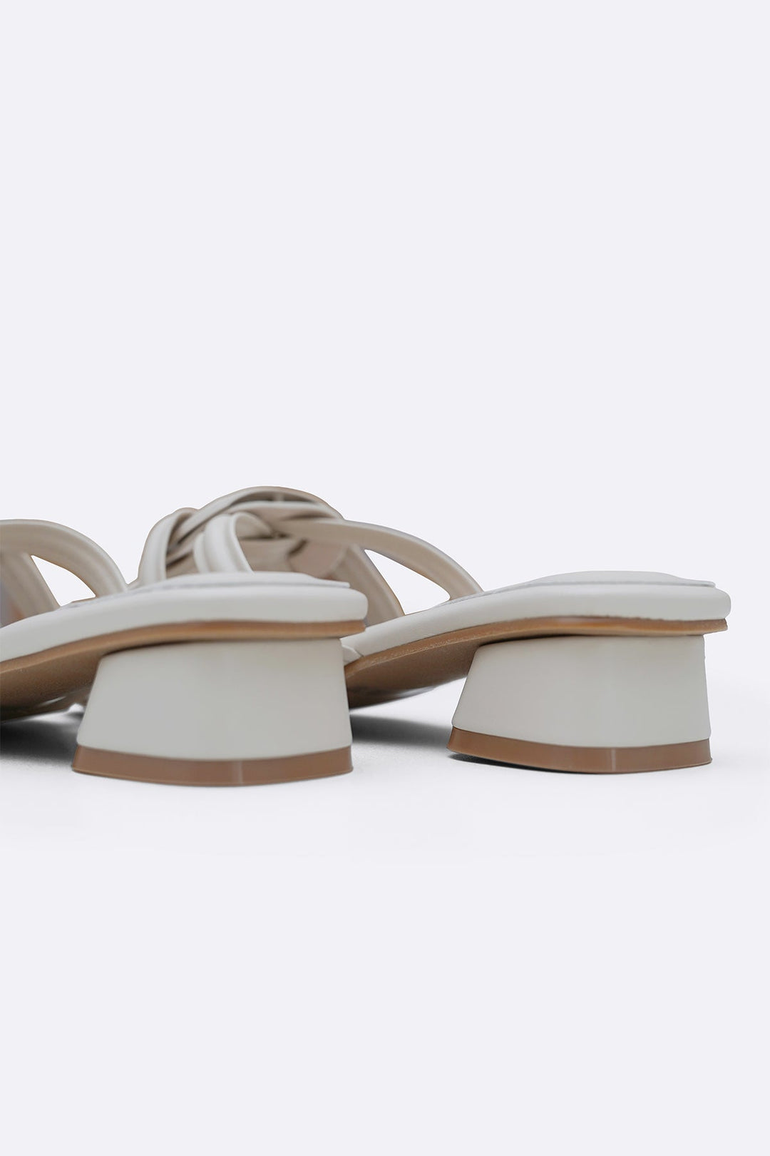 OFF WHITE SOFT EVERYDAY HEELS
