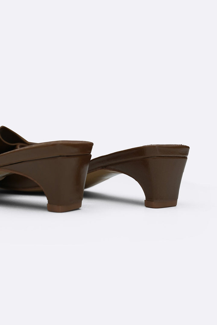 BROWN BOWIE BOW HEELS