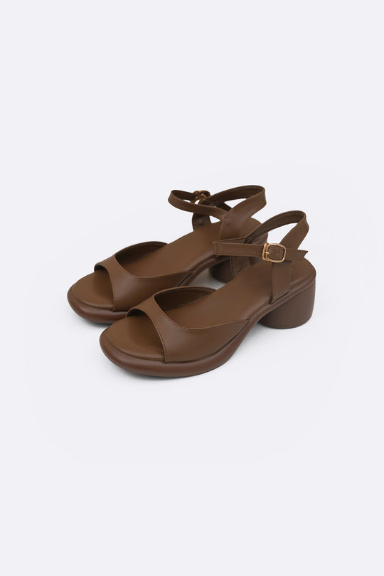GETAWAY MAMA SANDALS