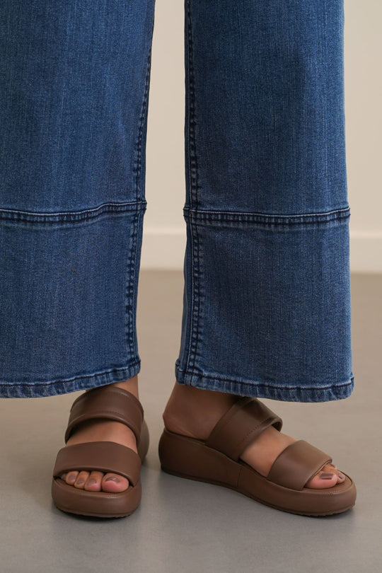 BROWN MARSHMALLOW MAMA SLIDES