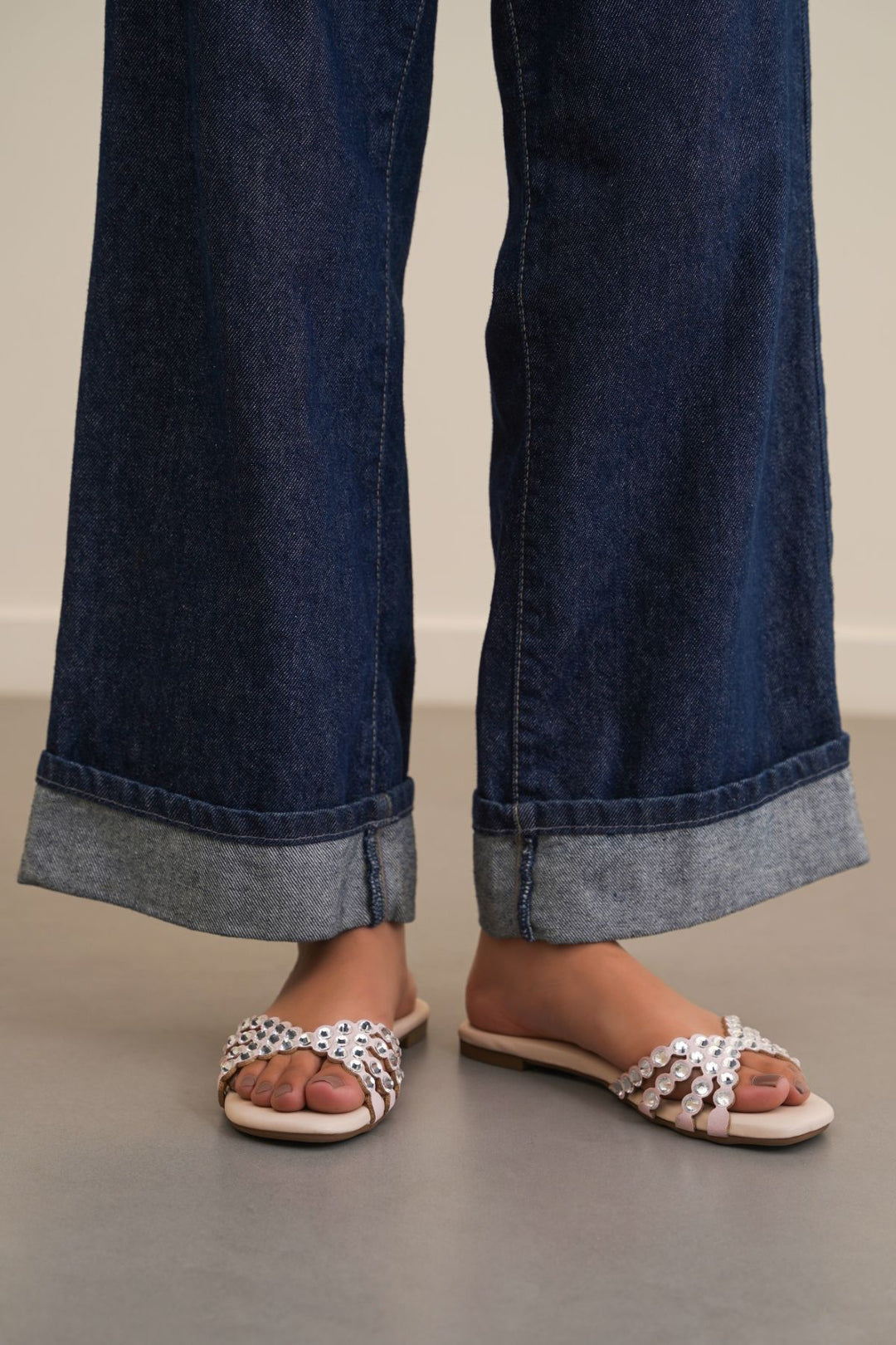 PINK CUSHIONY PARTY SLIDES