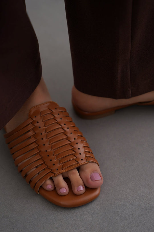 TAN TROPICAL WEAVE SLIDES