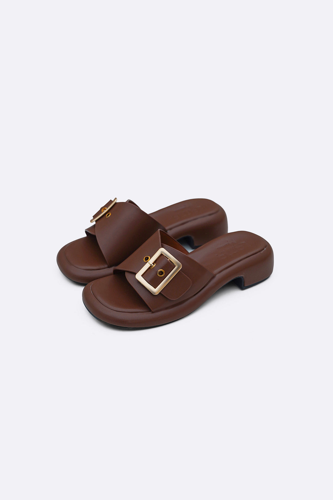 BUCKLE MAMA SLIDES