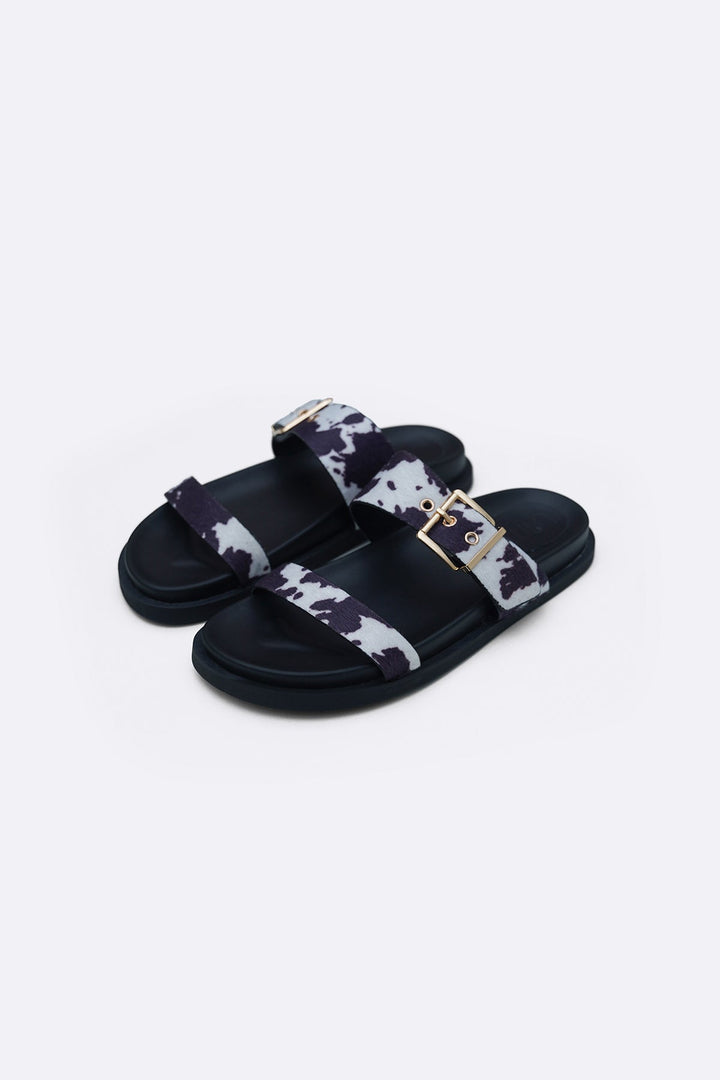 BLACK WIDE FIT SUMMER SLIDES