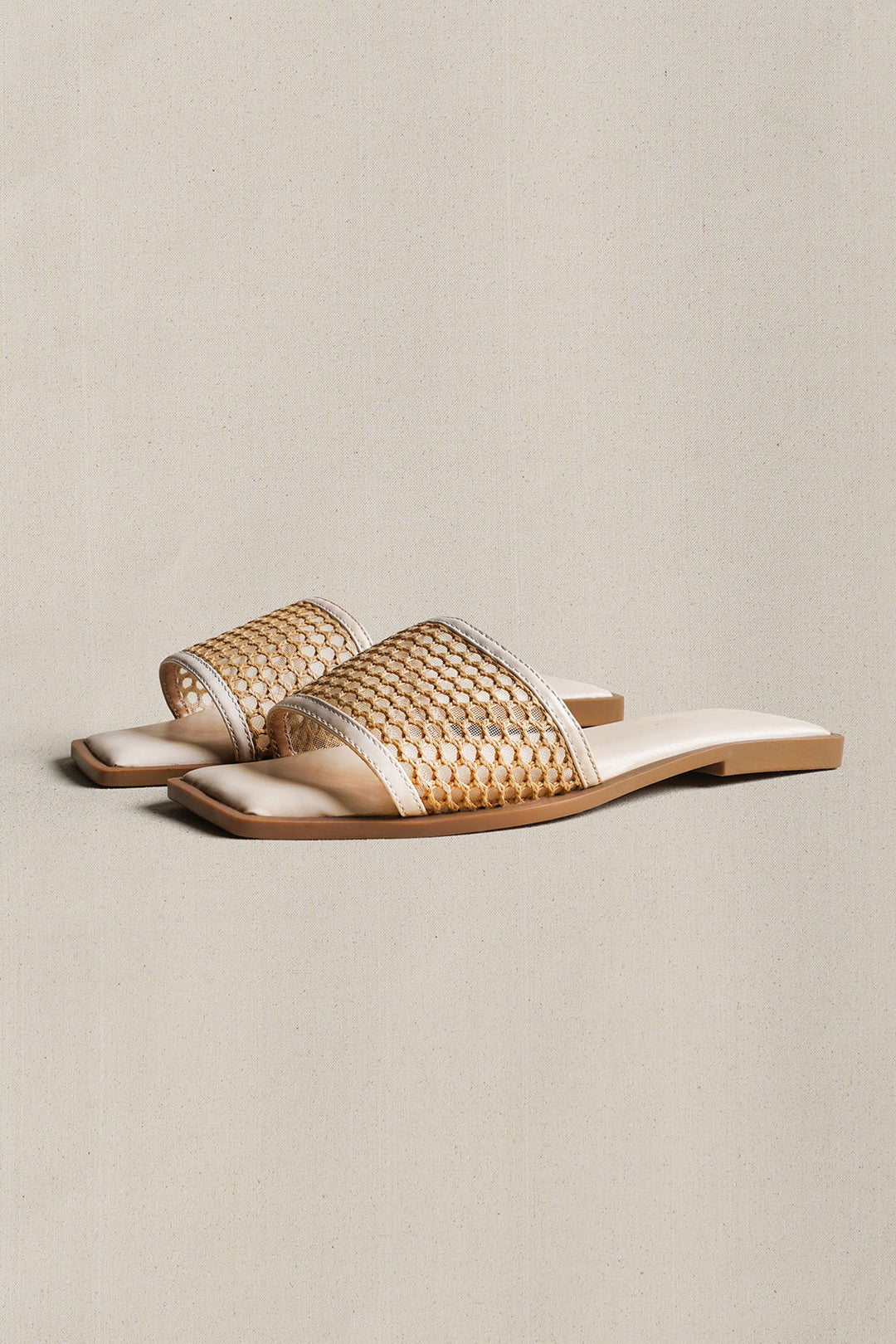 MESH SQUARE TOE SLIDE