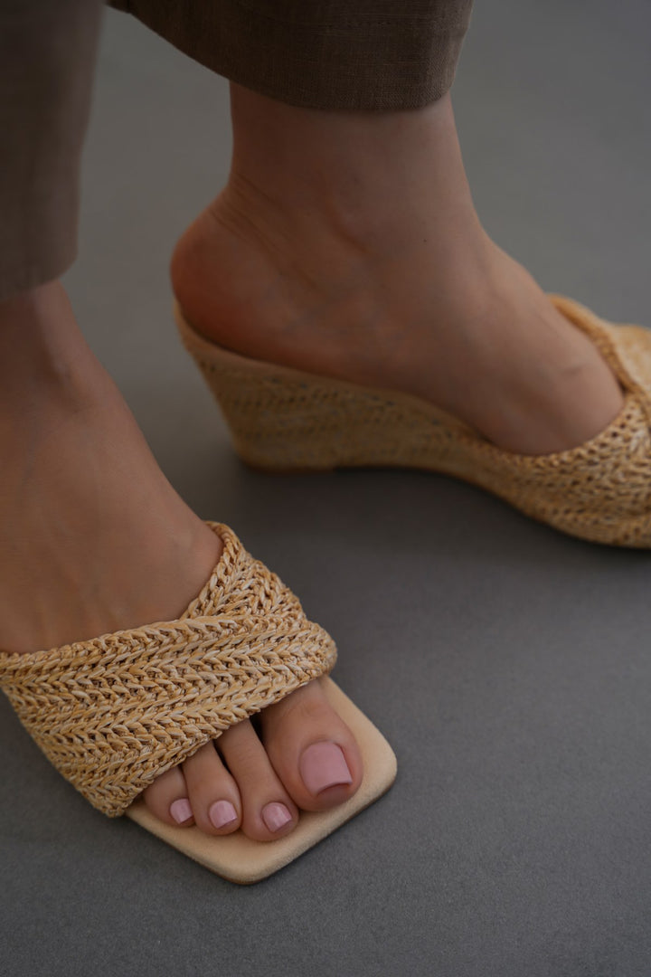 ISLA WOVEN WEDGES