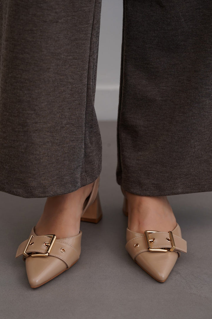 TAUPE GOLD BUCKLE BLOCKS