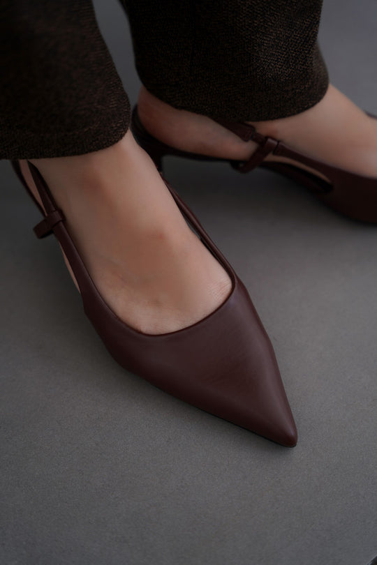 COFFEE NORA KITTY HEELS
