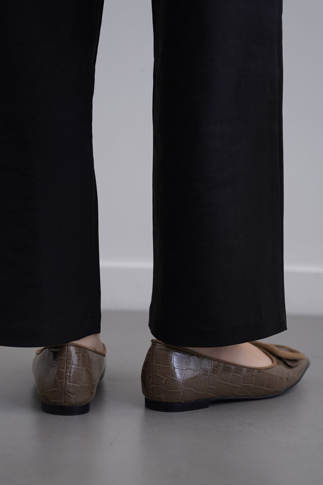 TAUPE SEINE BUCKLE PUMPS