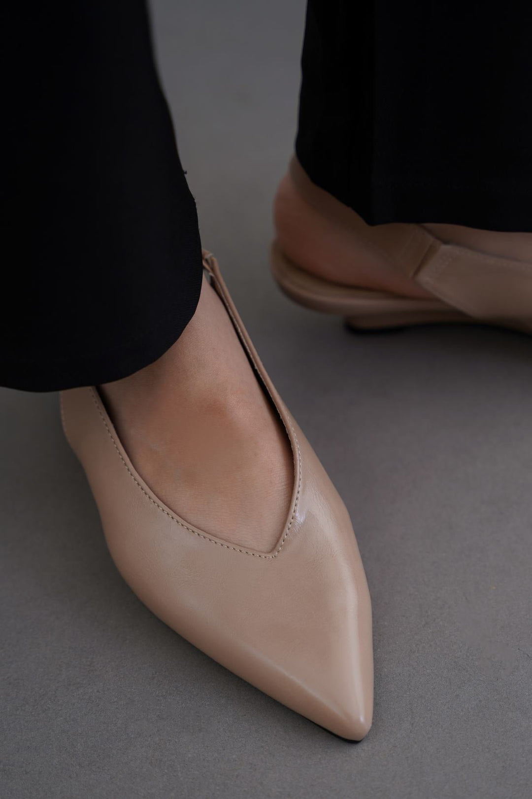 TAUPE LISBON MINI WEDGE