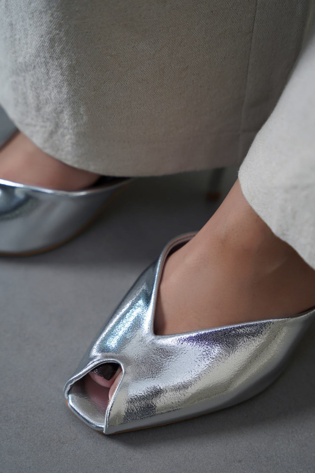 SILVER PARTY PEEP HEEL