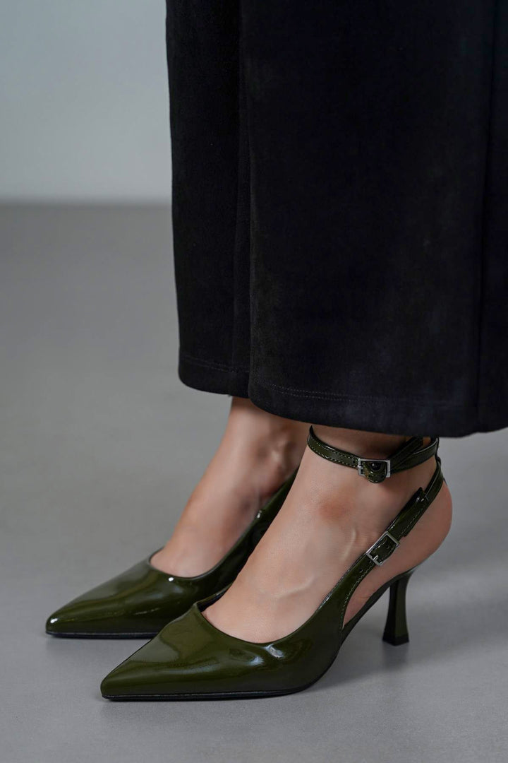 GREEN ANKLE-TIE STILETTO