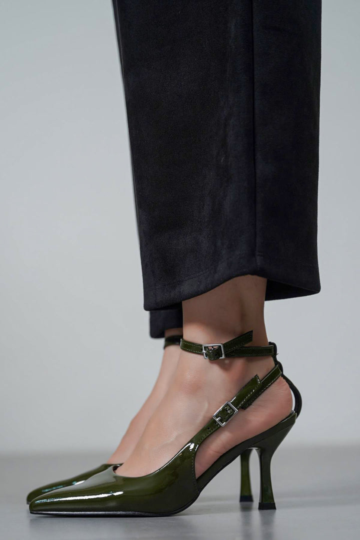 GREEN ANKLE-TIE STILETTO