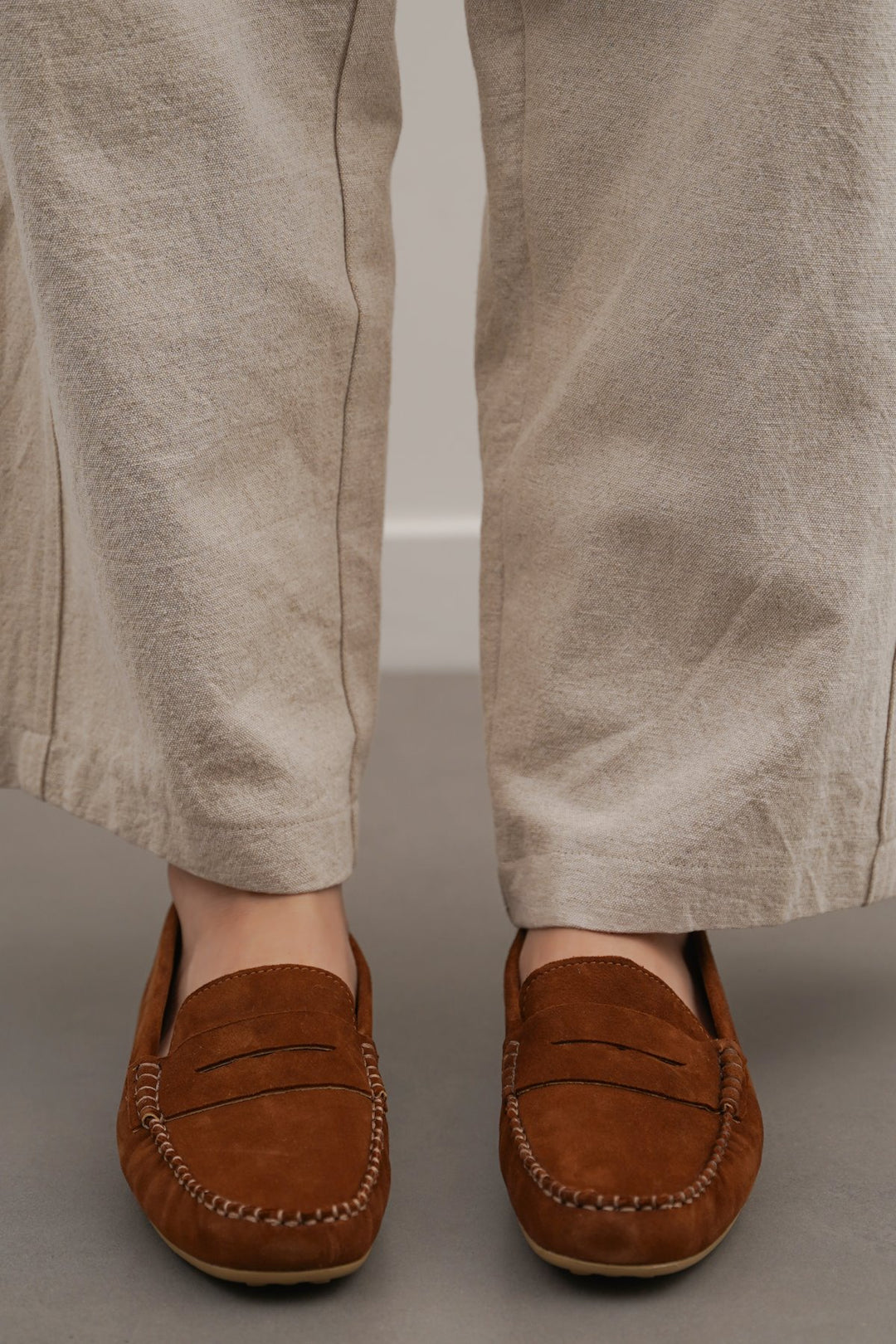 CARAMEL SUEDE LEATHER LOAFERS