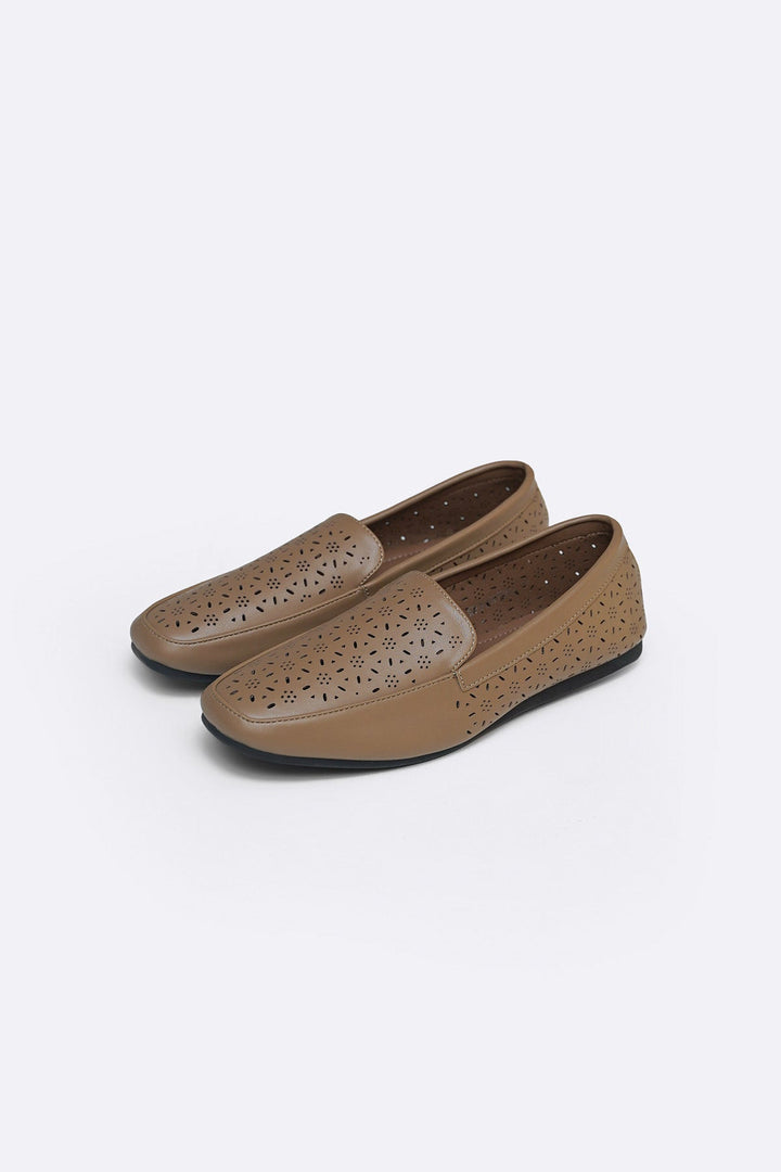 BEIGE COMFY MAMA LOAFERS