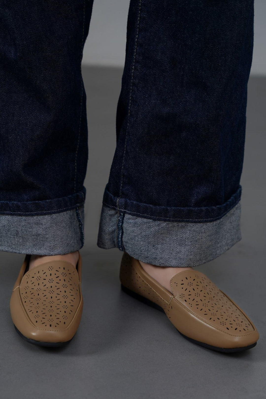 BEIGE COMFY MAMA LOAFERS