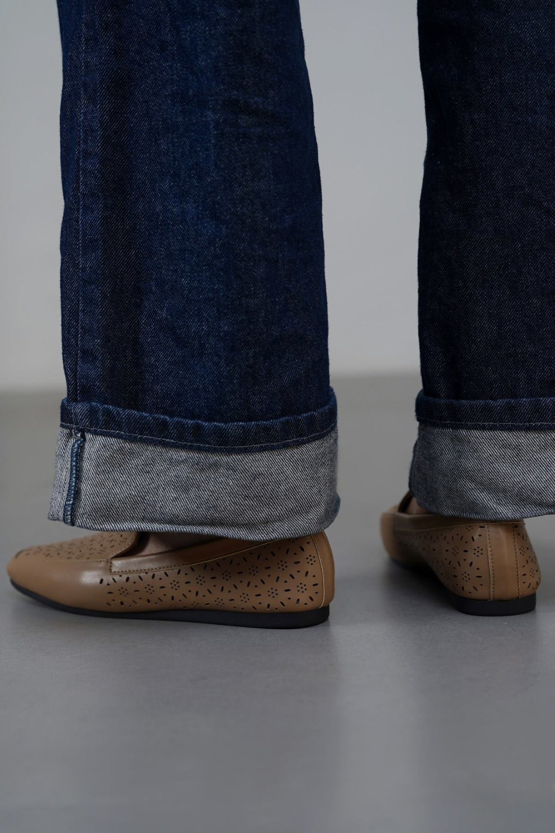 BEIGE COMFY MAMA LOAFERS