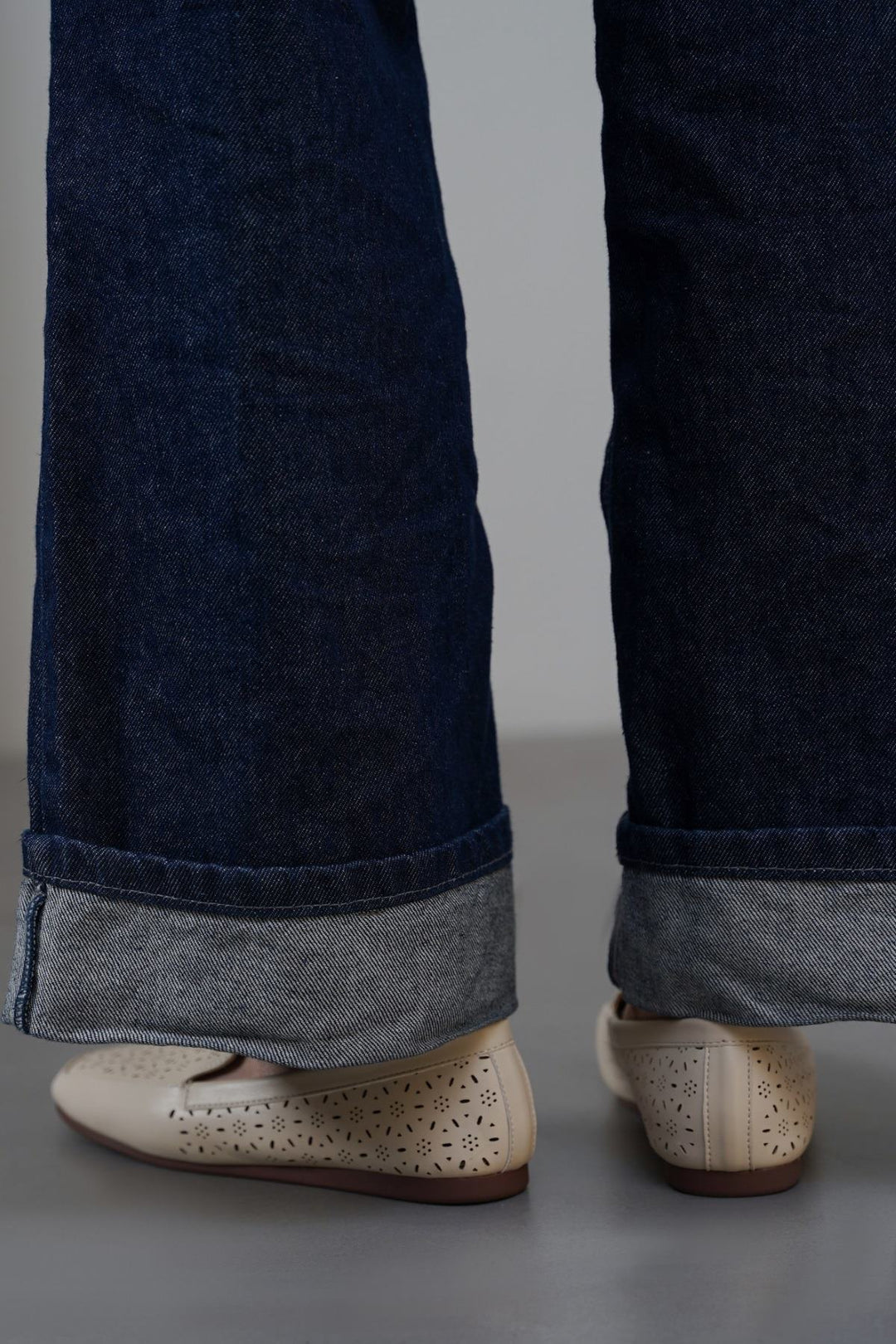 OFF WHITE COMFY MAMA LOAFERS