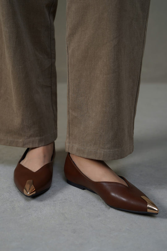 GILDED TIP FLATS
