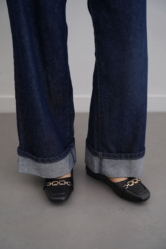 BLACK LEILA MAMA PUMPS