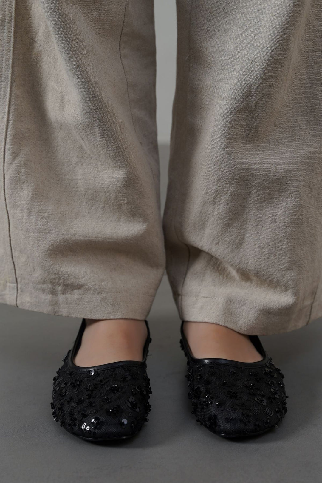 BLACK CONFETTI PUMPS