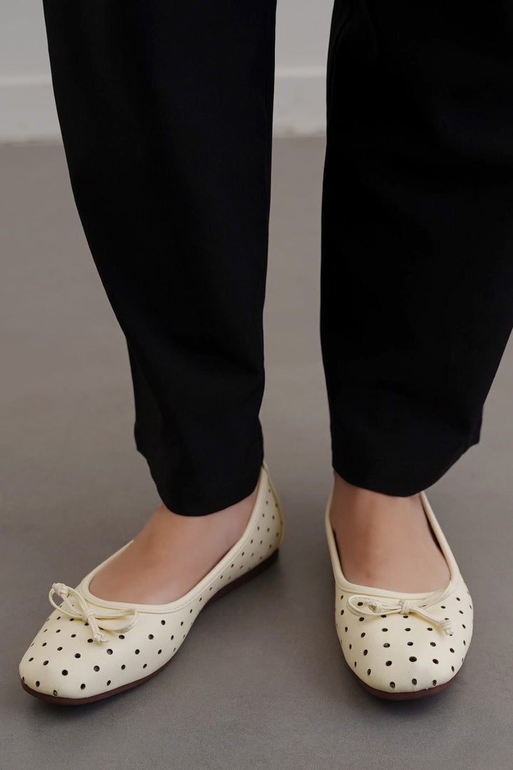 YELLOW BUBBLE MAMA PUMPS