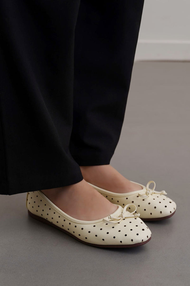 YELLOW BUBBLE MAMA PUMPS