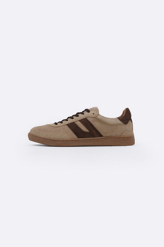 SAND SUEDE ESSENTIAL SNEAKERS