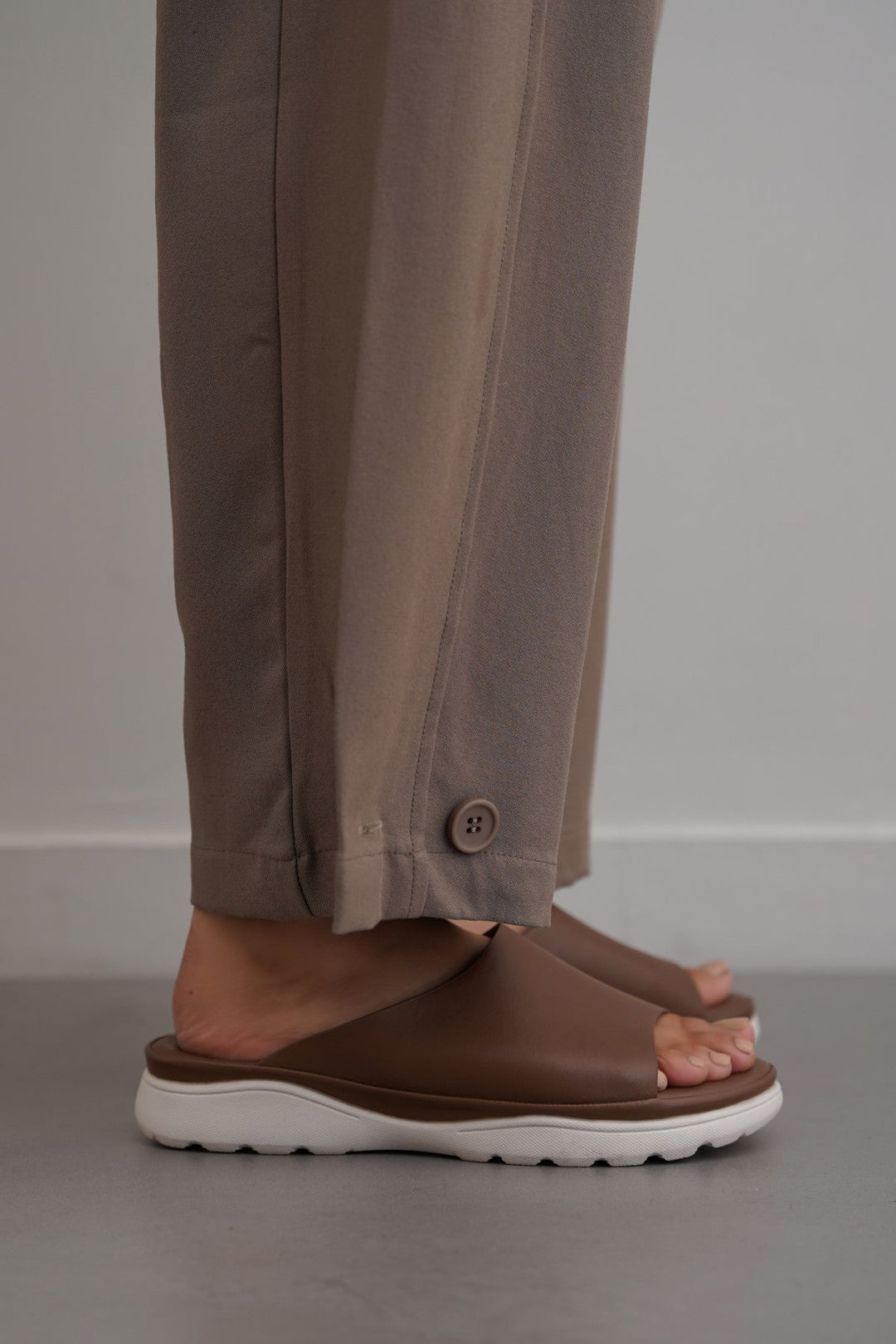 COFFEE RETREAT MAMA SLIDES