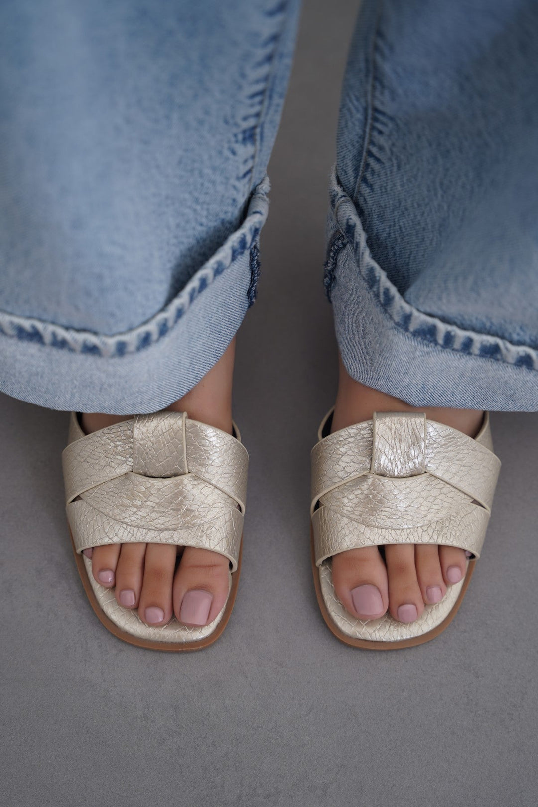 GOLD PYTHON GLAZE SLIDES