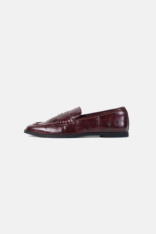 TEXTURED PENNY LOAFERS