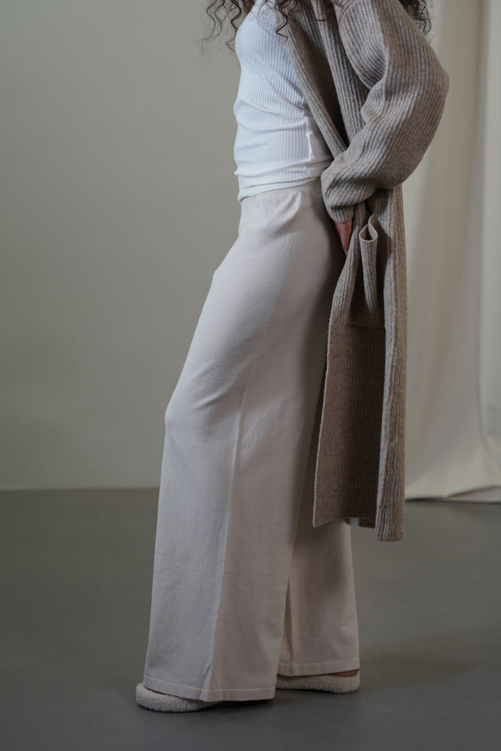 CREAM SOFT-KNIT STRAIGHT TROUSERS